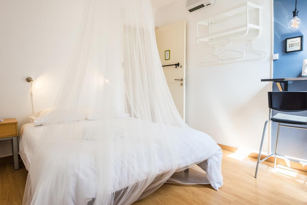 Bica Mini Hostel Лиссабон Экстерьер фото