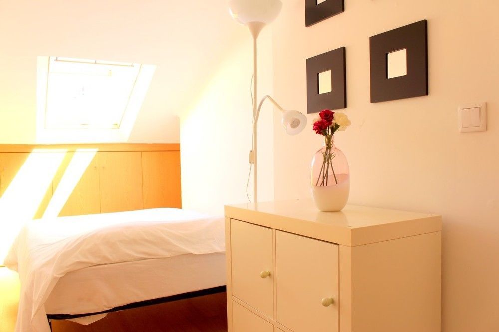 Bica Mini Hostel Лиссабон Экстерьер фото